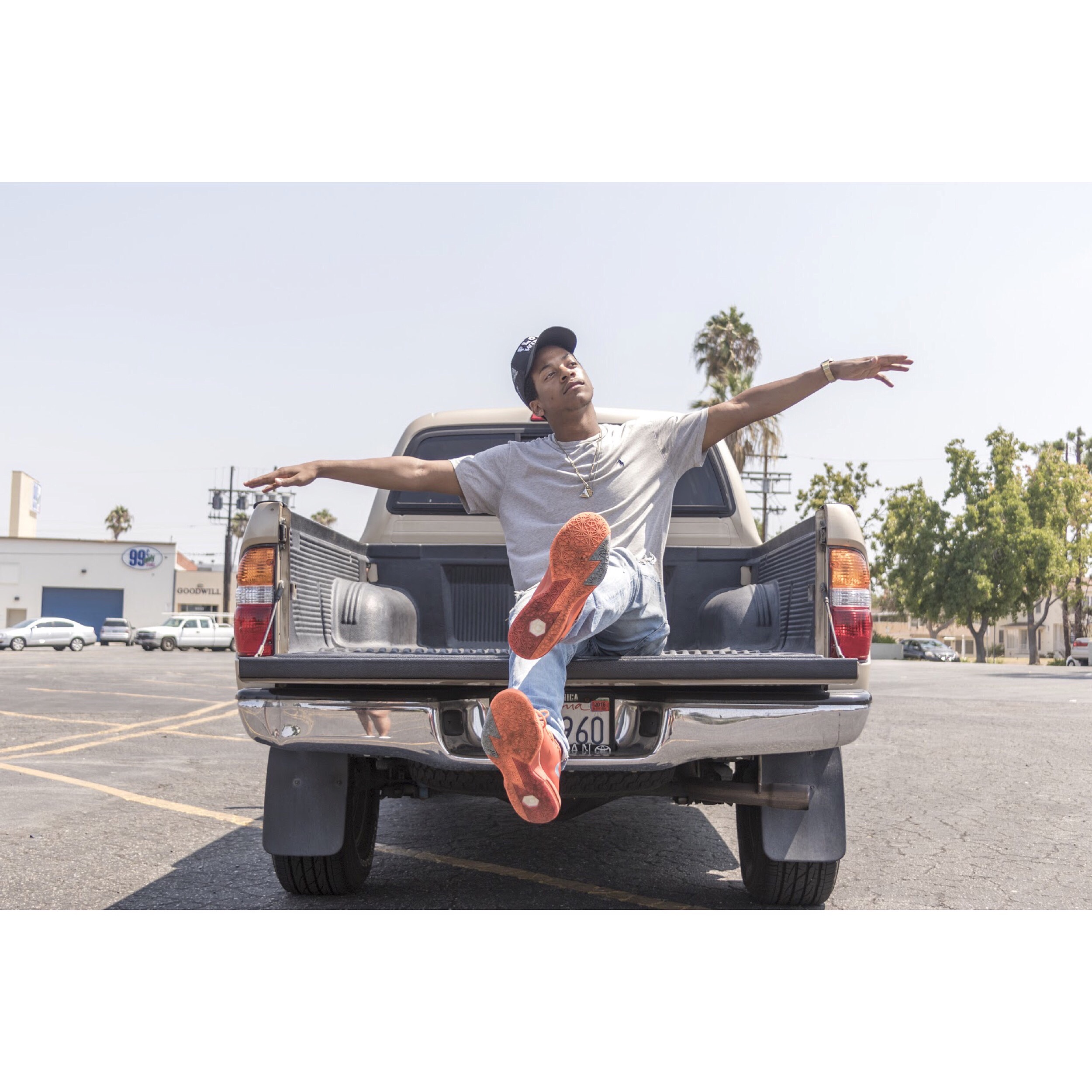 Kalil Amani “To LAdera” Video