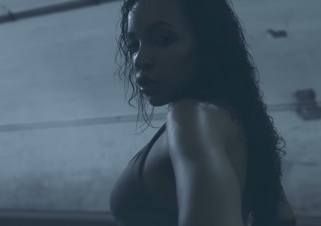 Tinashe – “Bet/Feels Like Vegas” (Music Video)