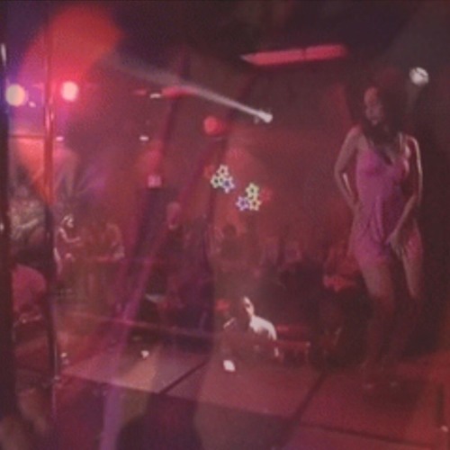 Cafe Pico – WEEKND