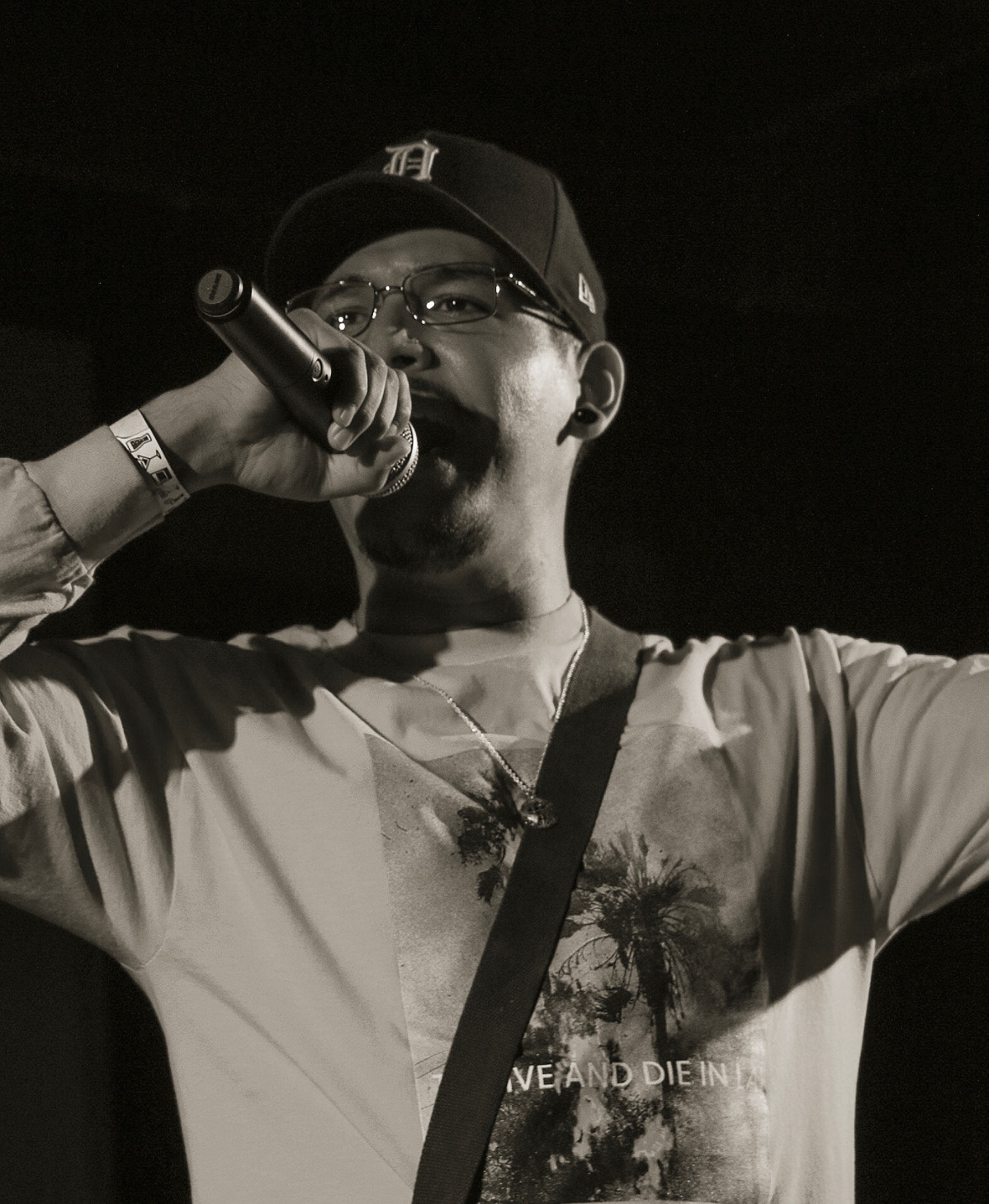 Mike Dinero Fears None In New Visual (Dir. Shotxkid)