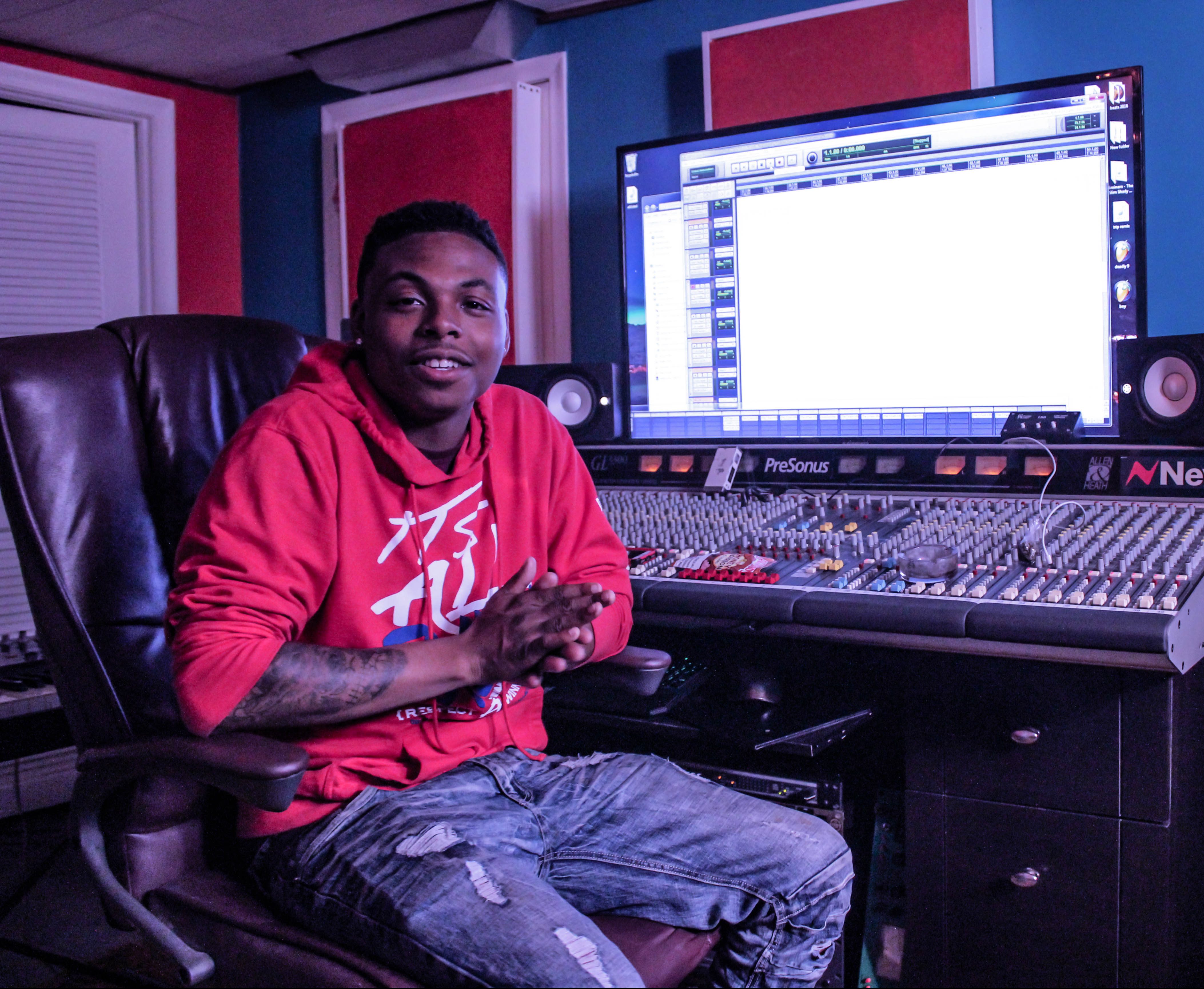 Michigan-based Artist Jerome Whitaker Drops Off ‘RoseAnna’ Album