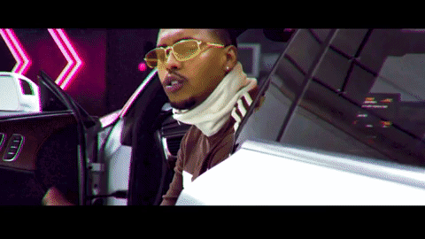 Like a Young Kobe at The Forum, League Impresses on “A7”